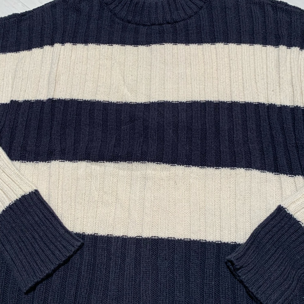 American Eagle Navy blue/cream crop sweater. Size S. - Picture 4 of 7